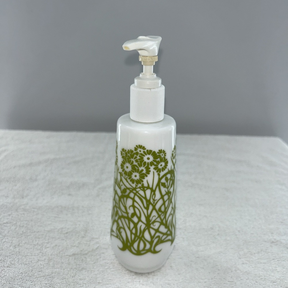 Amway Milk Glass White Lotion Soap Pump Bottle Green Floral VTG 70's EMPTY